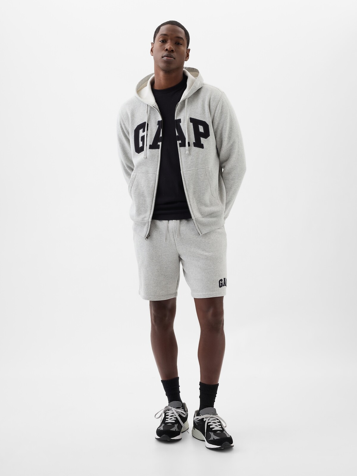 GAP Shorts with Heritage logo - Men's