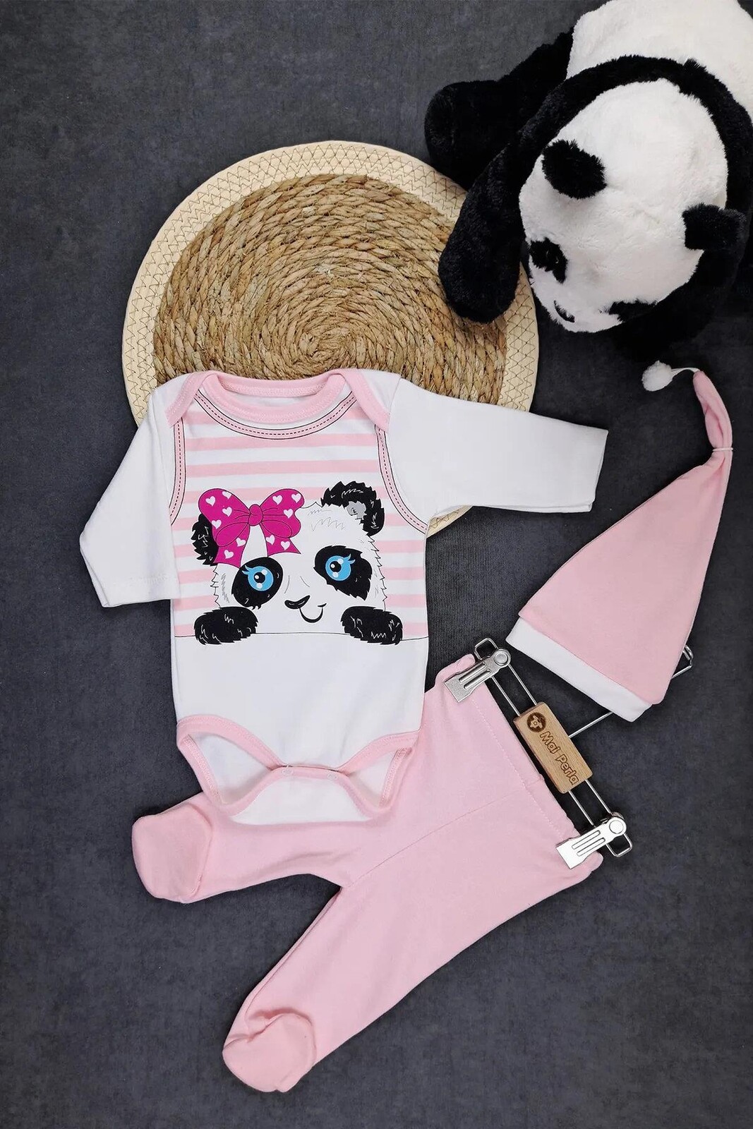 90479 Dewberry Unisex Newborn 3 Piece Clothing Set-PINK