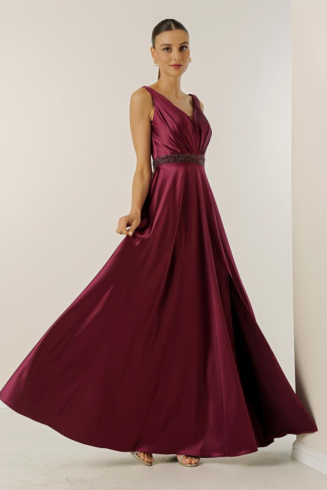 By Saygı V-Neck Thick Strap Waist Beaded Lined Wide Size Long Satin Dress