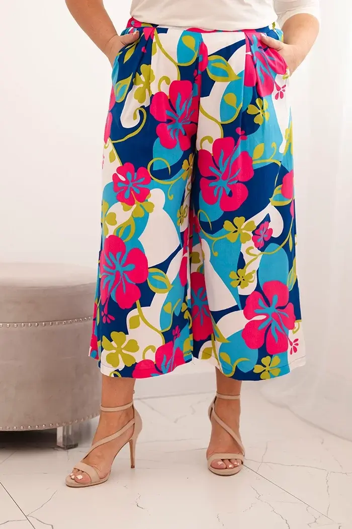 Kesi Włoski Dámske nohavice Plus Size z viskózy s kvetinovým vzorom fuchsiová