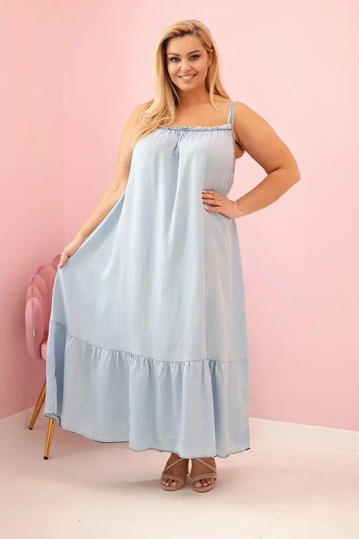 Kesi Włoski Dámske plus size šaty na ramienka s volánom svetlá rifľovina