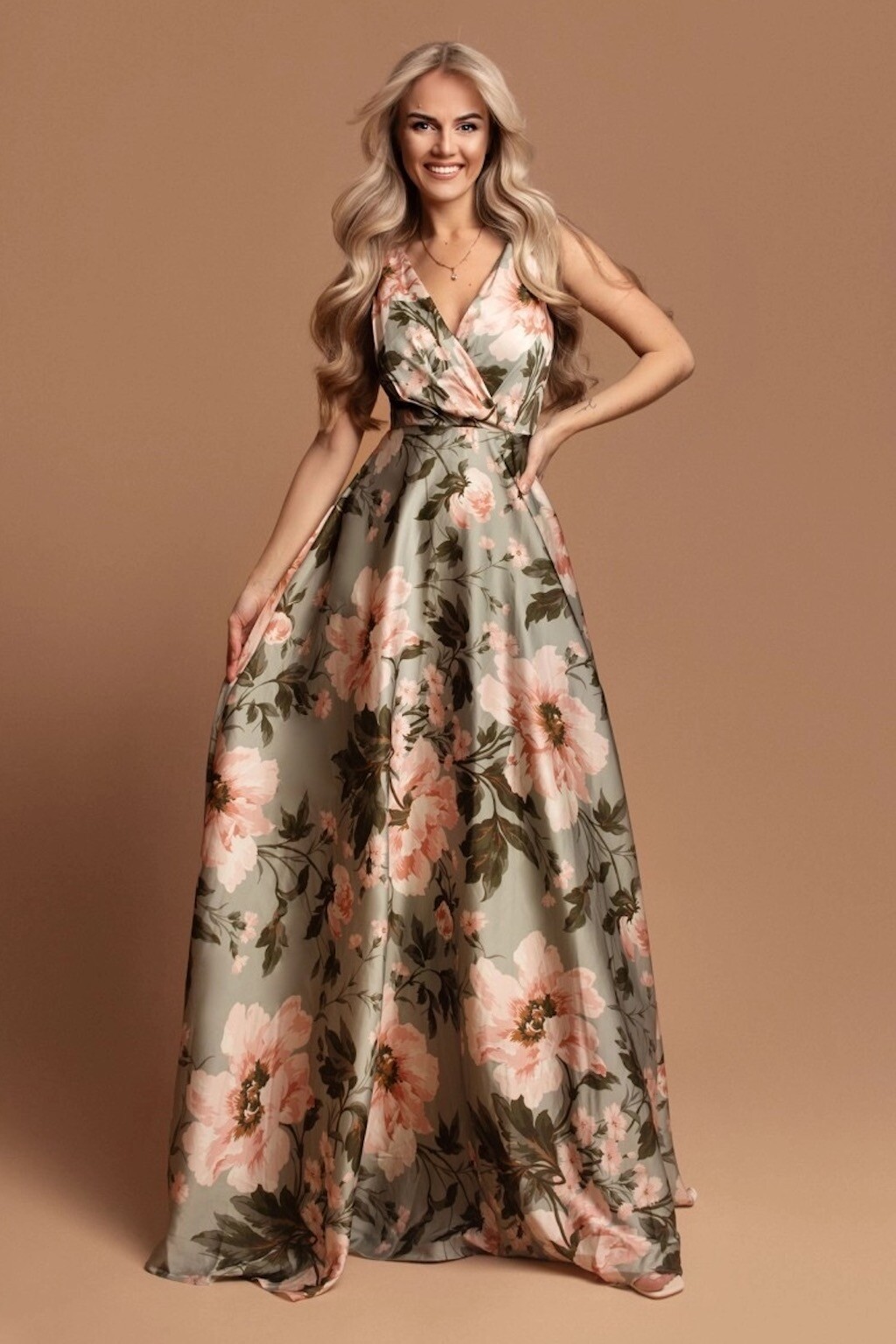 Zelené saténové šaty s kvetinami Veľkosť: M