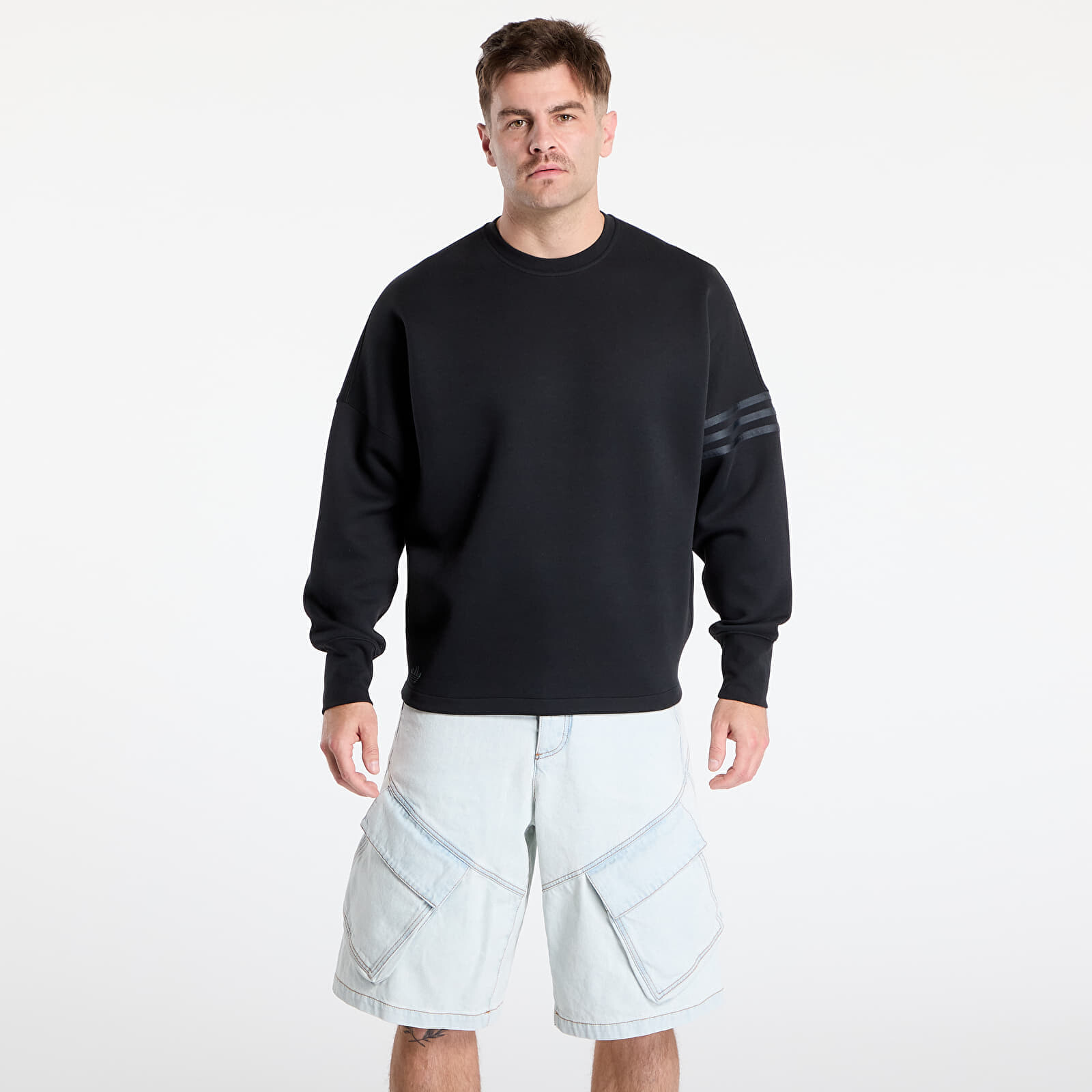 Mikina adidas Neuclassics Long Sleeve Oversized Crew Black L