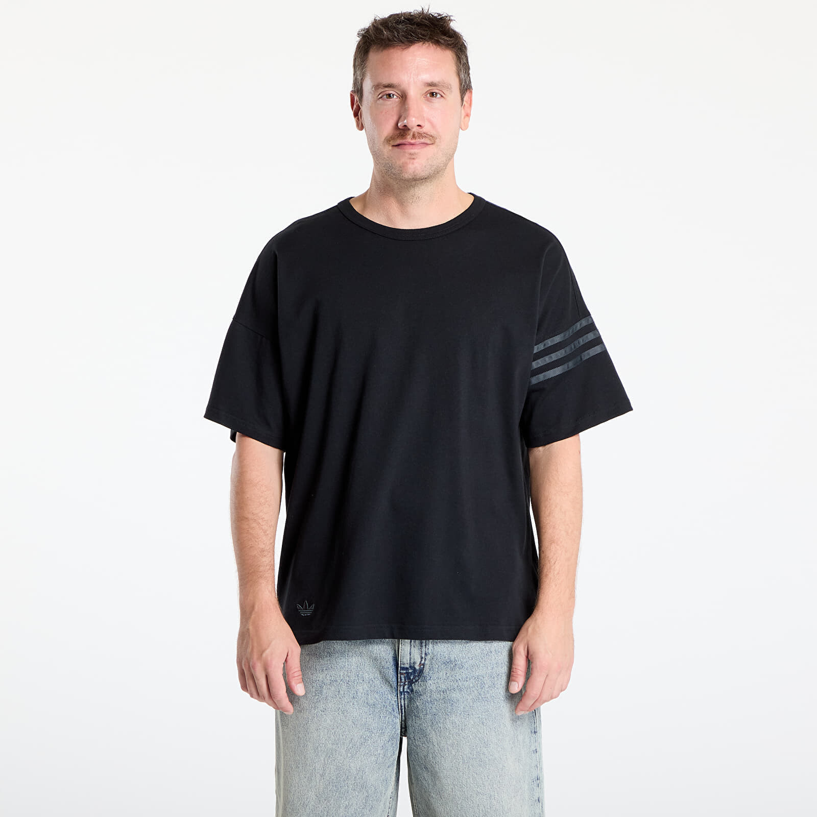 Tričko adidas Neuclassics T-Shirt Black S