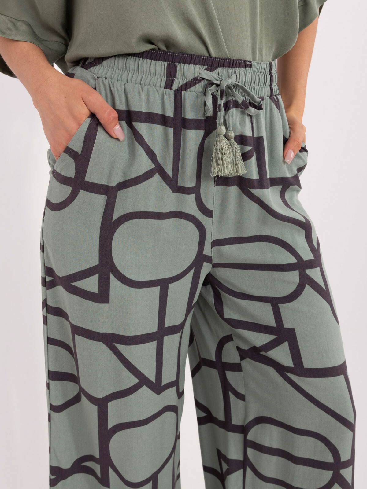 Pants-D73771M62237G-pistachio