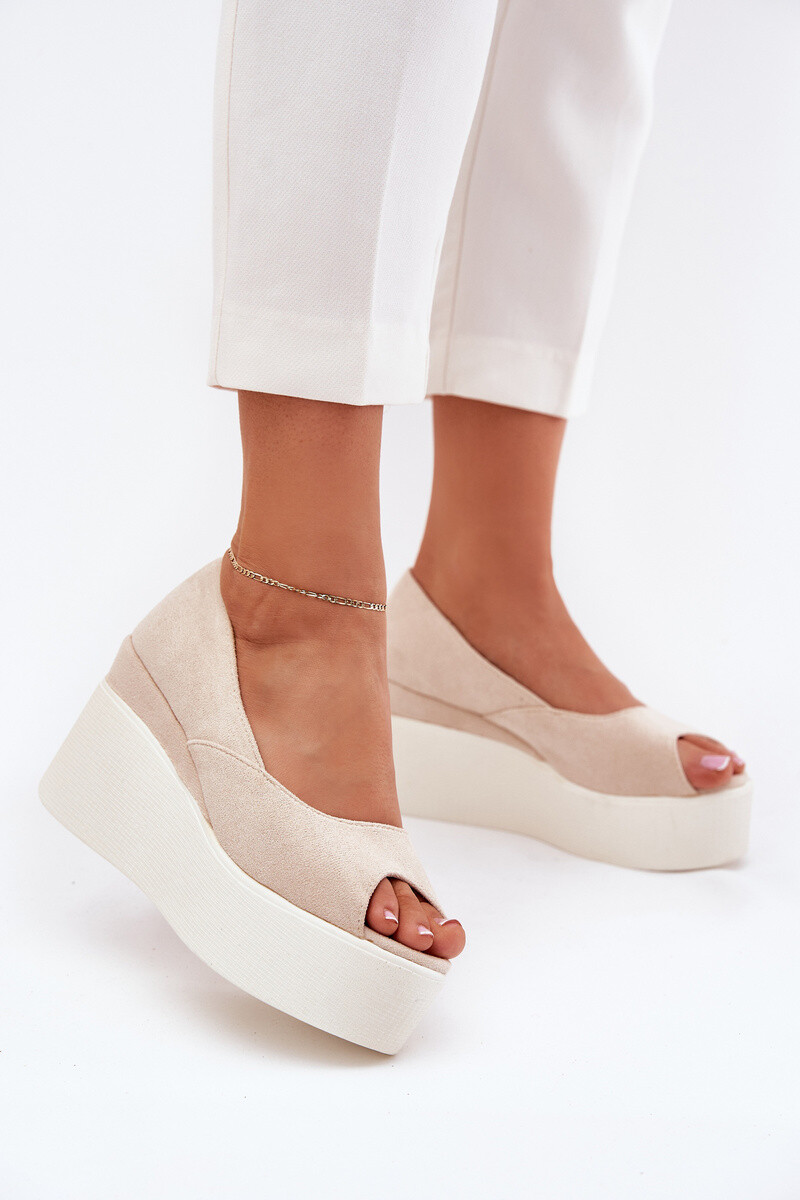 Boto Dámske Sandále Na Klíne A Platforme Svetlo Béžové Felyra