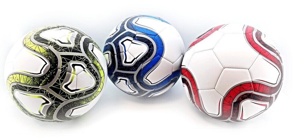 Lopta futbalová 3farby 22cm - náhodná