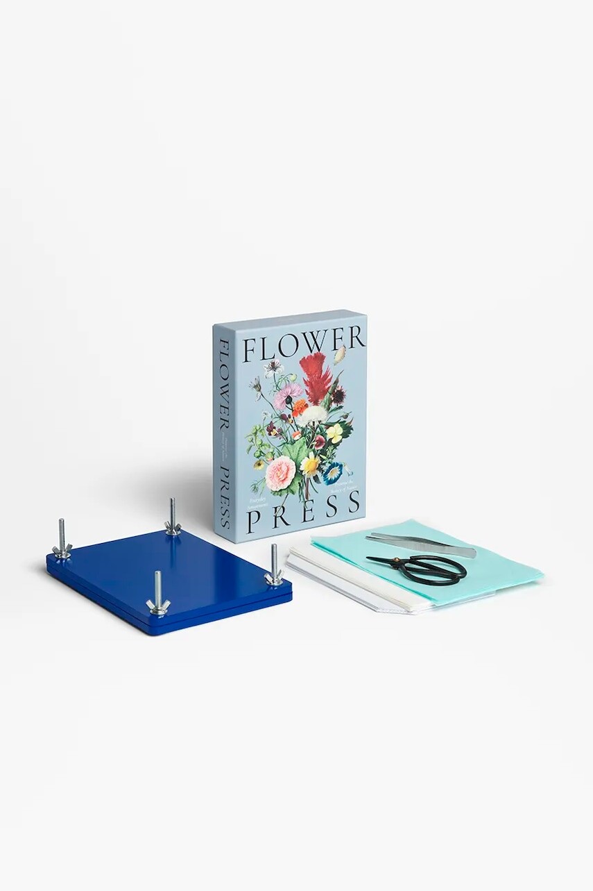 Súprava diy na sušenie kvetov Printworks Flower Press modrá farba