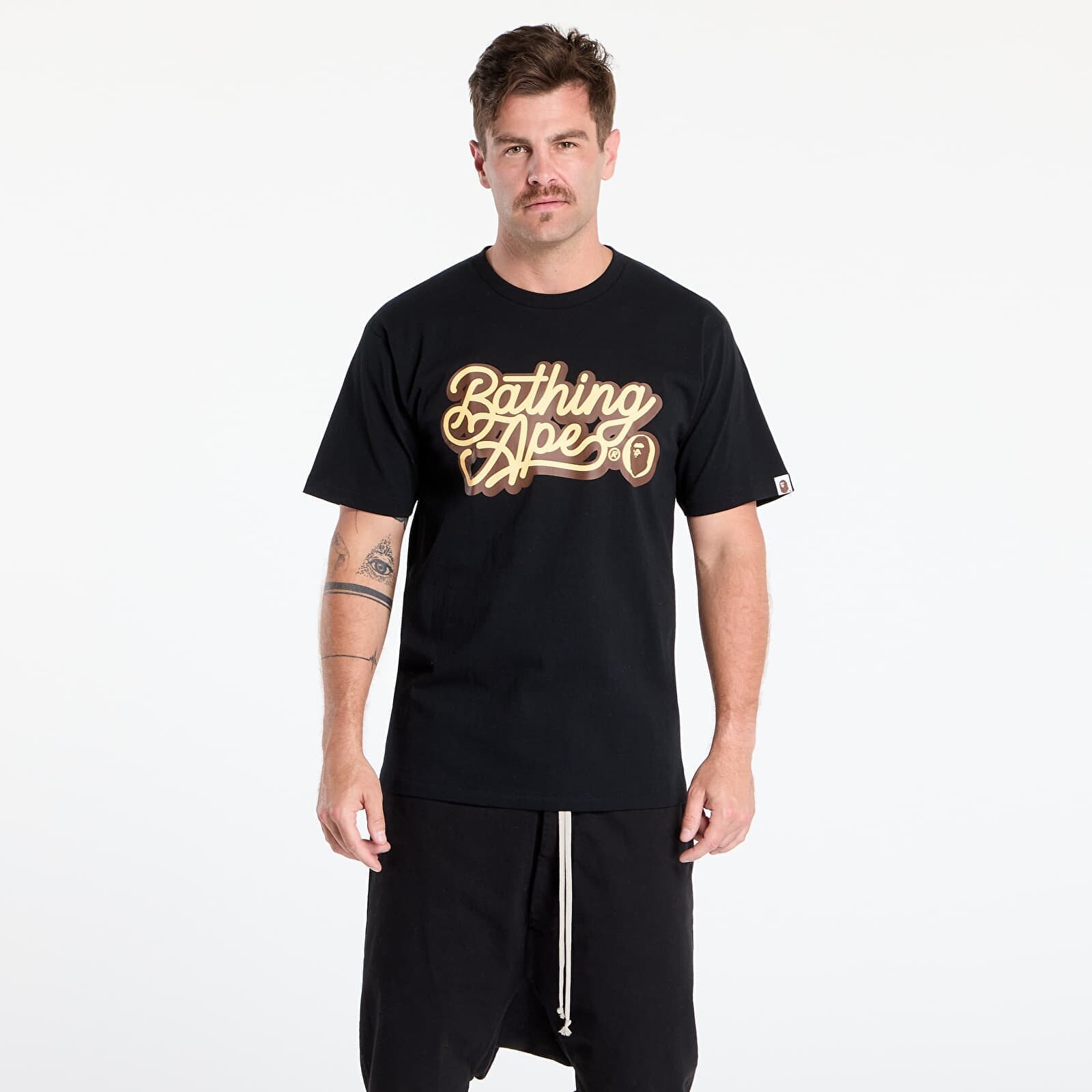 Tričko A BATHING APE Bathing Ape Script Logo Tee UNISEX Black/ Brown XL