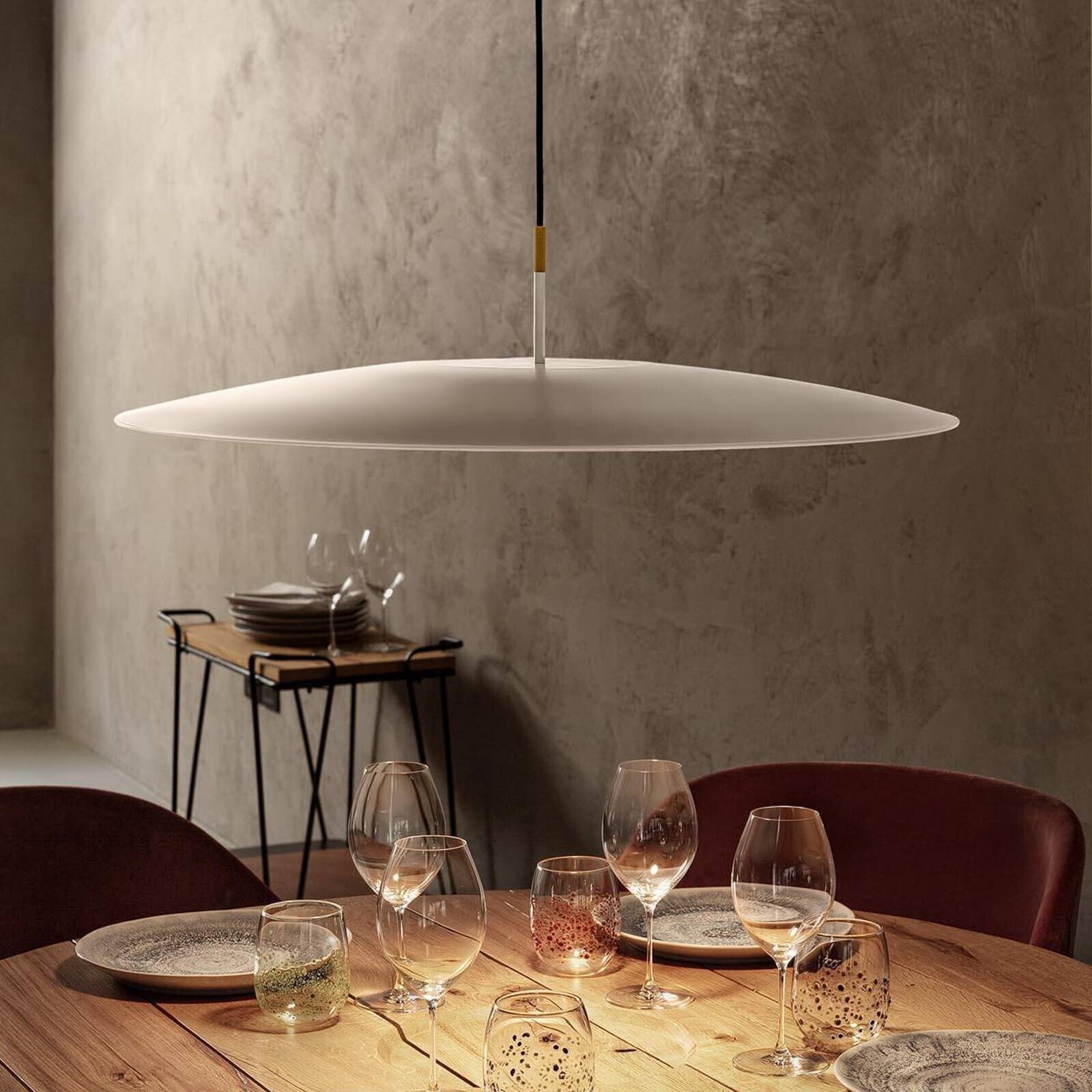 OLEV LED závesné svietidlo OVERFLY PLUS, biela/zlatá, Ø 55 cm 2 700 K