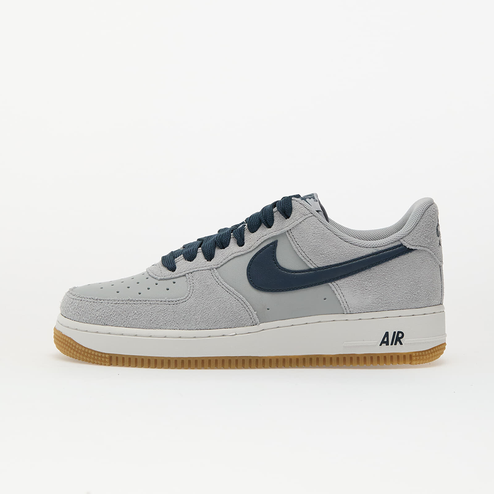 Tenisky Nike Air Force 1 '07 Lv8 Lt Smoke Grey/ Armory Navy-Gum Lt Brown-Summit White EUR 38.5
