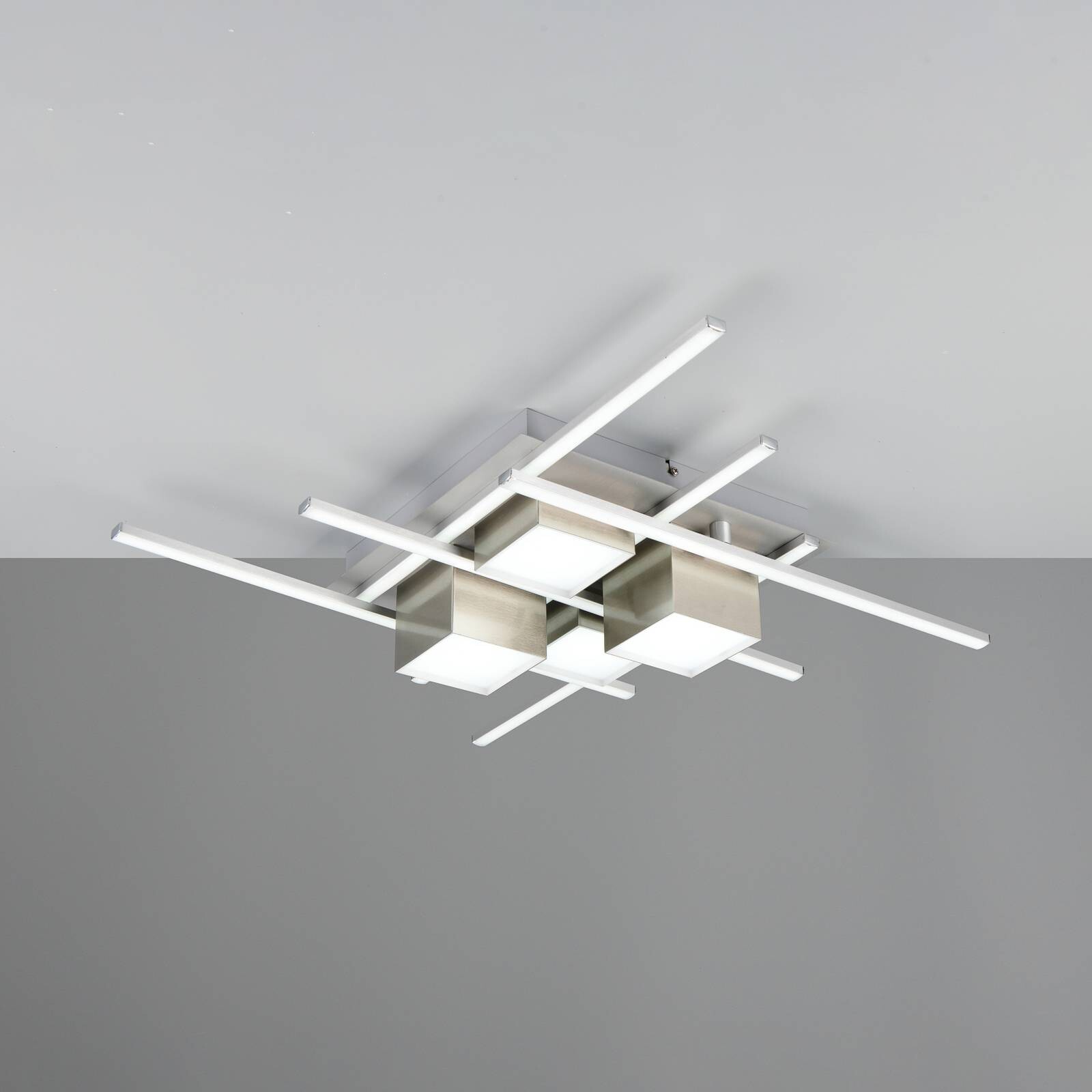 Stropné LED svetlo Roger, nikl matný, kov, CCT, diaľkové ovládanie.