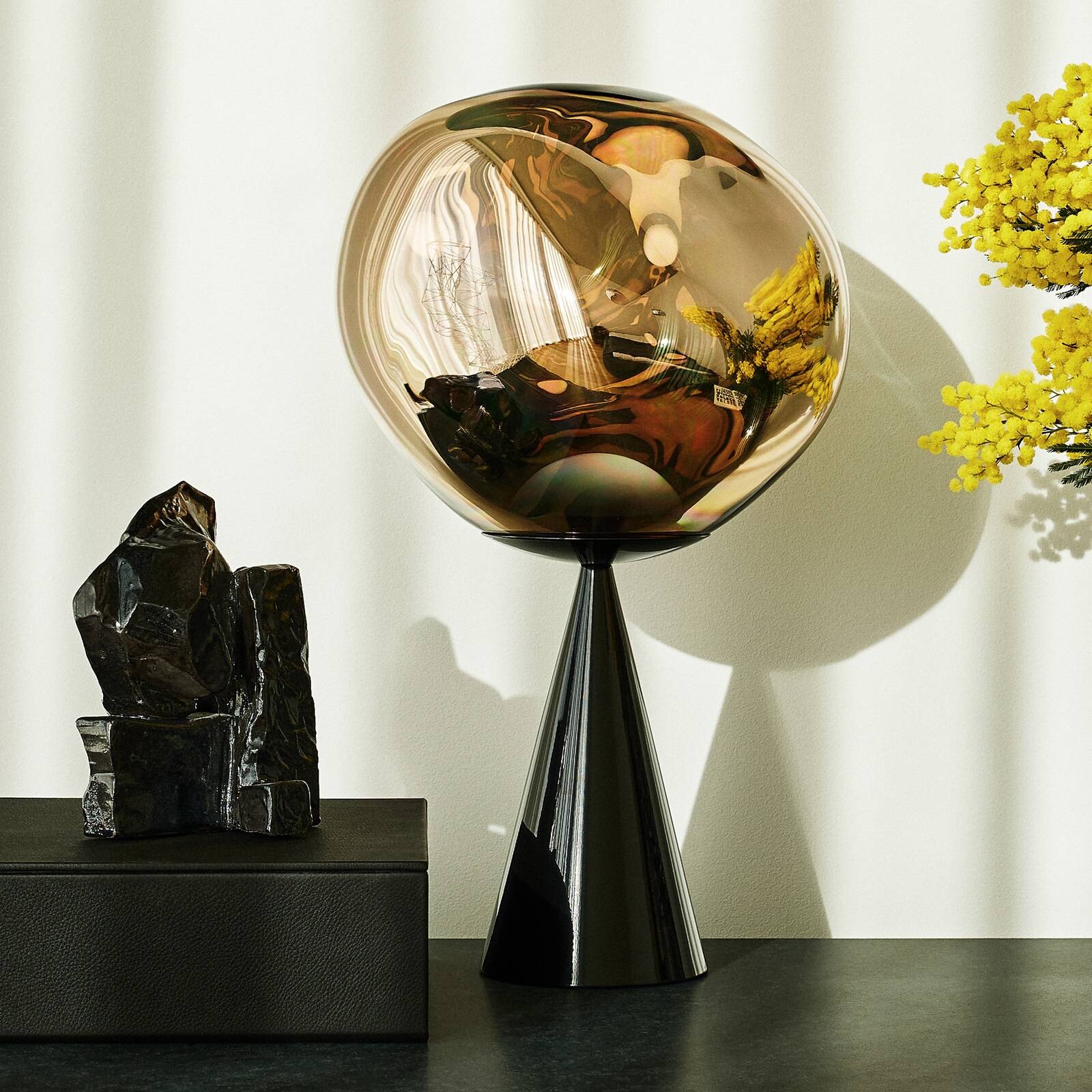 Tom Dixon Stolová LED lampa Melt Cone Fat, zlatá, 47 cm