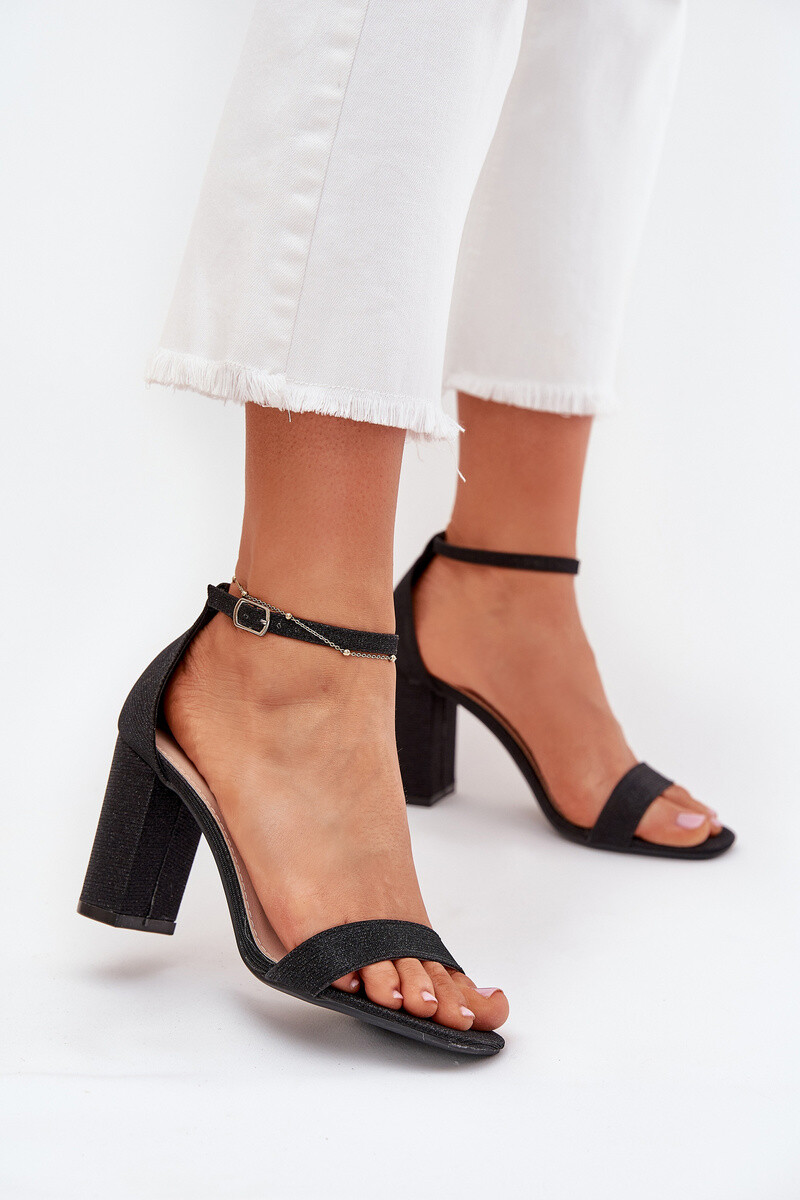 Boto Lesklé dámske sandále na podpätku čierne Kavina