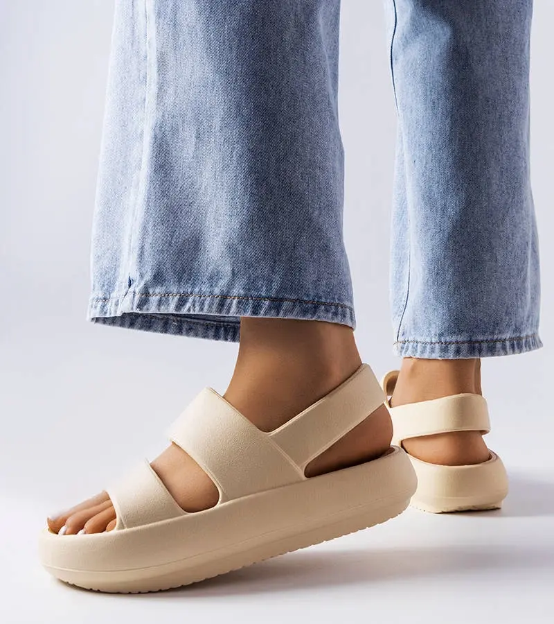 Gemre White slides Ypsy