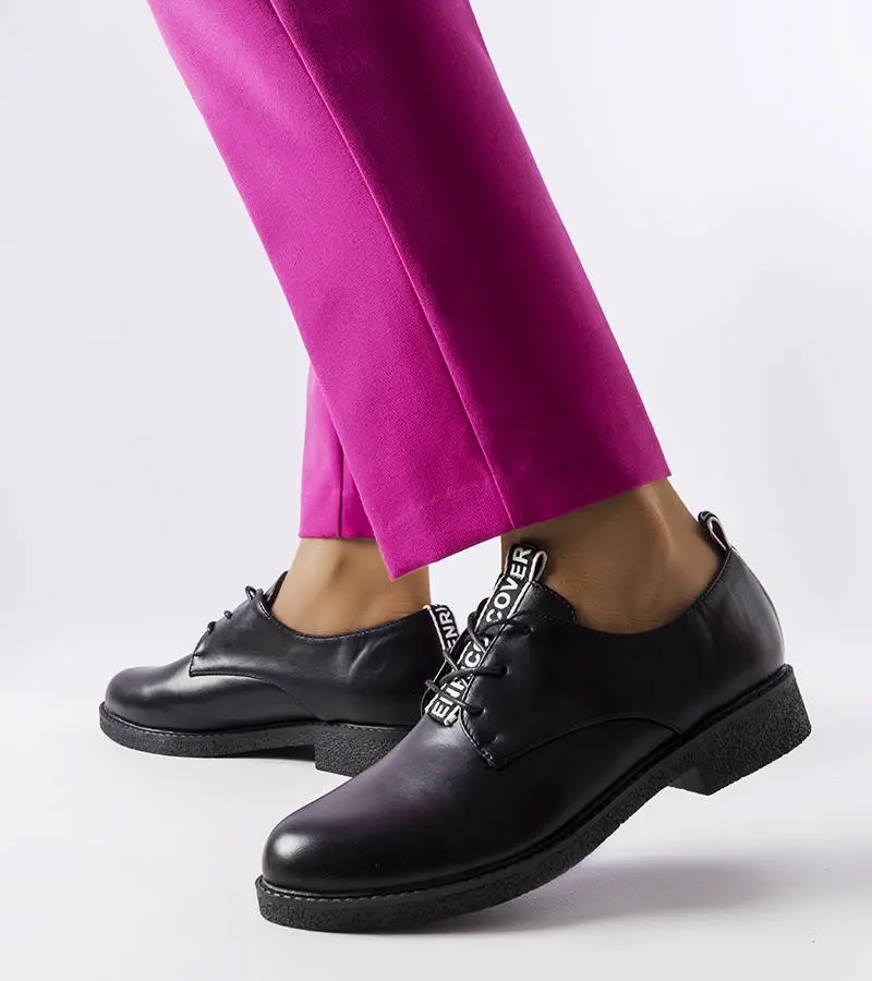 Gemre Čierne ažurové kožené poltopánky Jazzar