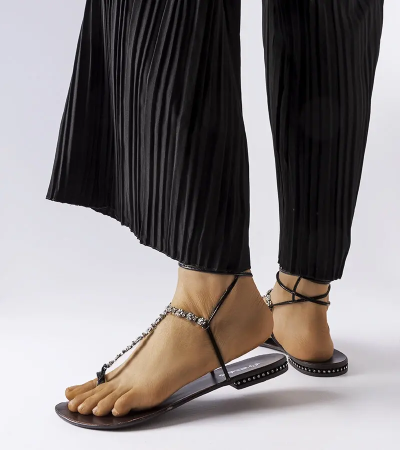 Gemre Čierne sandále so zirkónmi Troghi