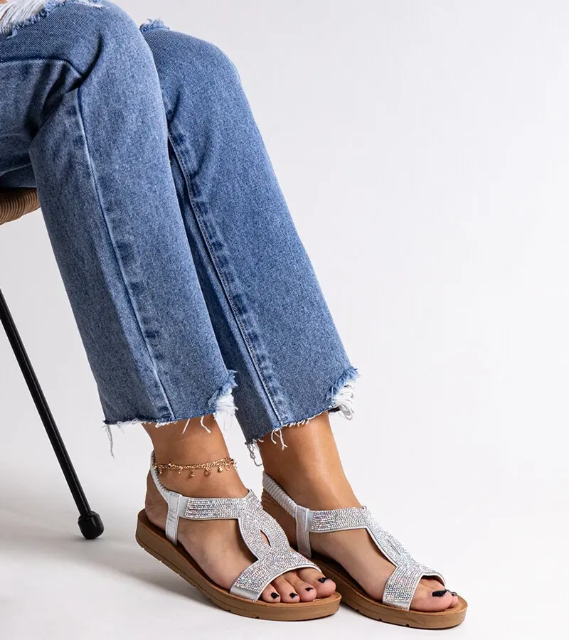 Gemre Strieborné sandále zdobené zirkónmi Michalina