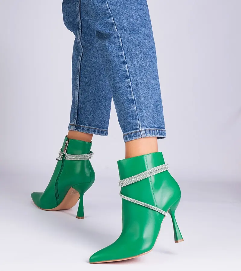 Gemre Zelené členkové topánky na ihlovom opätku zdobené kamienkami Fantagaro