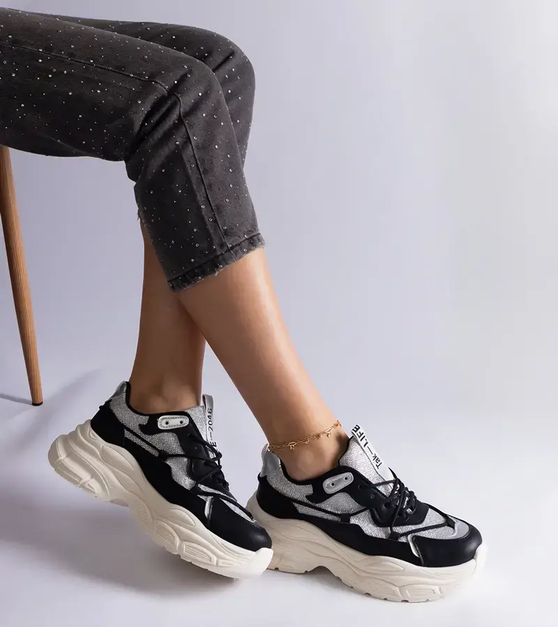 Gemre Čierne tenisky s trblietavými vložkami Rigel