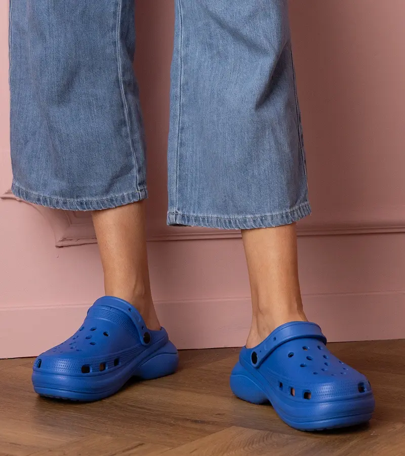 Gemre Modré uzavreté šľapky na platforme Kameris