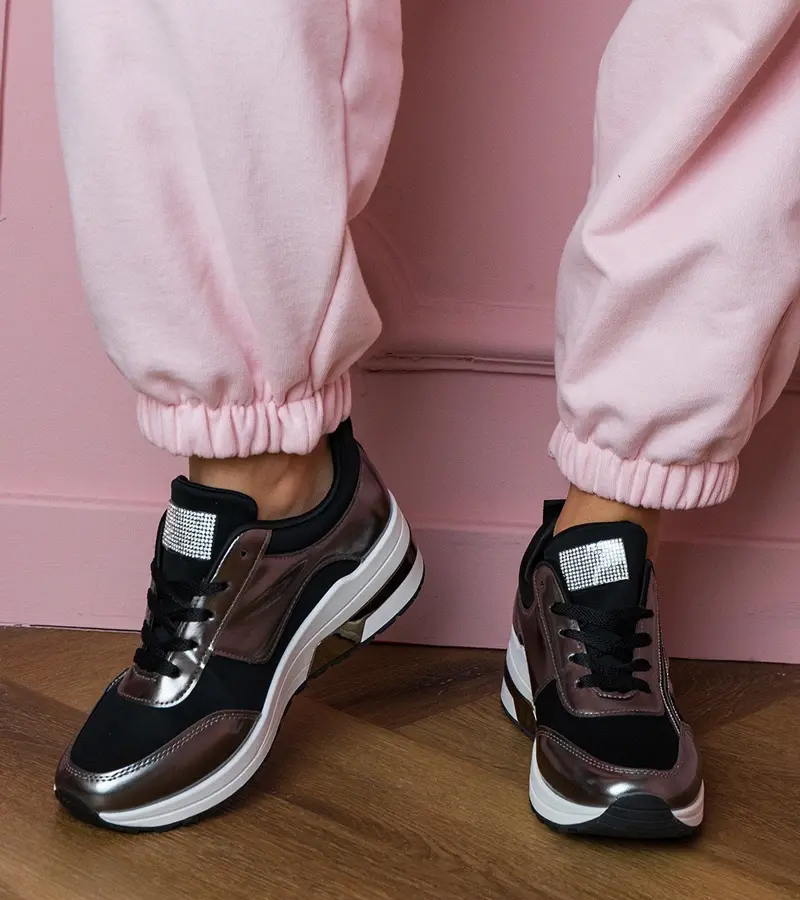 Gemre Čierne tenisky s kamienkami a metalickou vložkou Garsi