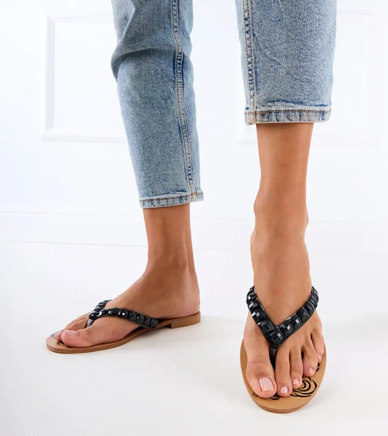 Gemre Čierne žabky zdobené kamienkami Liwiros