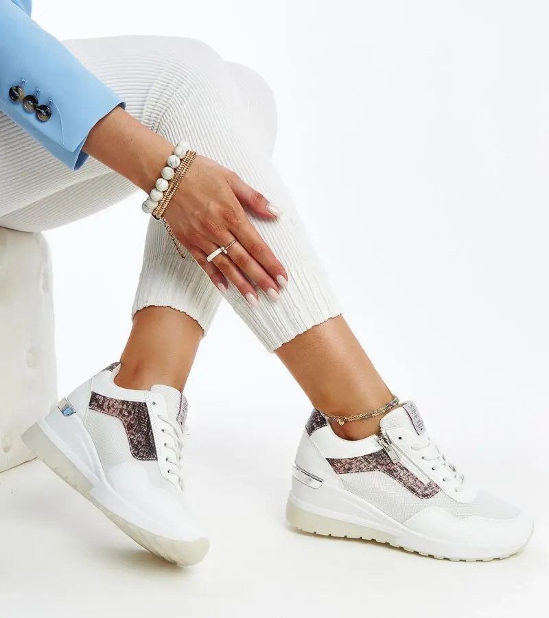 Biela dámska tenisky na platforme CROSS JEANS