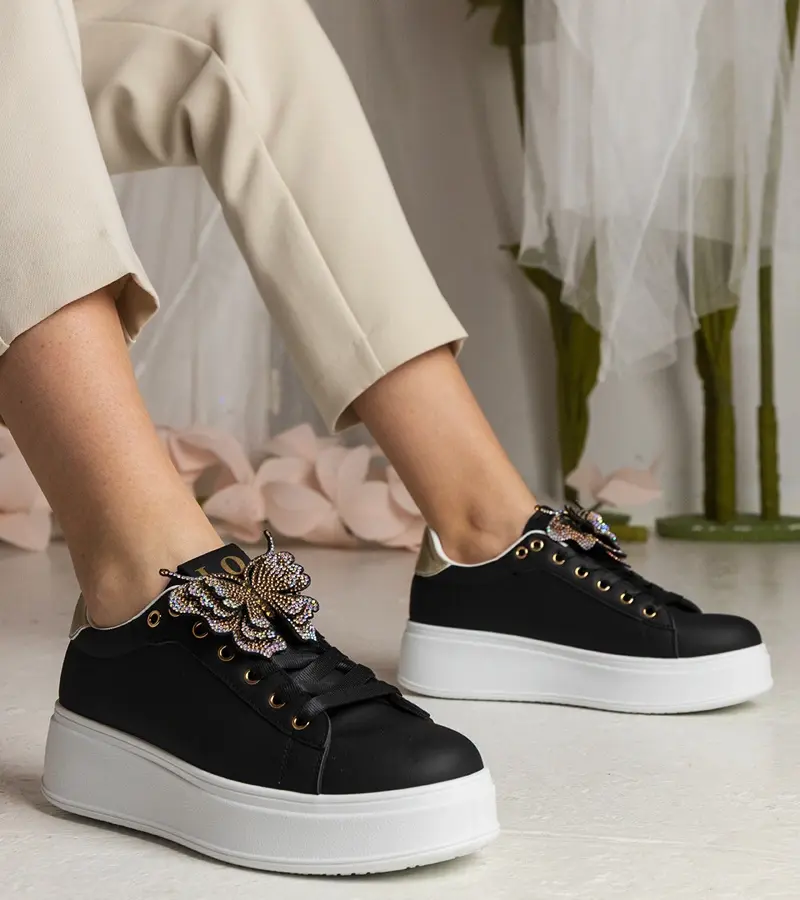 Gemre Čierne tenisky zdobené motýlikom s kamienkami Kariba