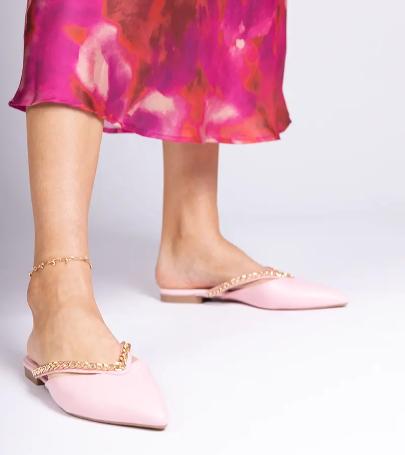 Gemre Ružové elegantné šľapky zdobené retiazkou Gerita