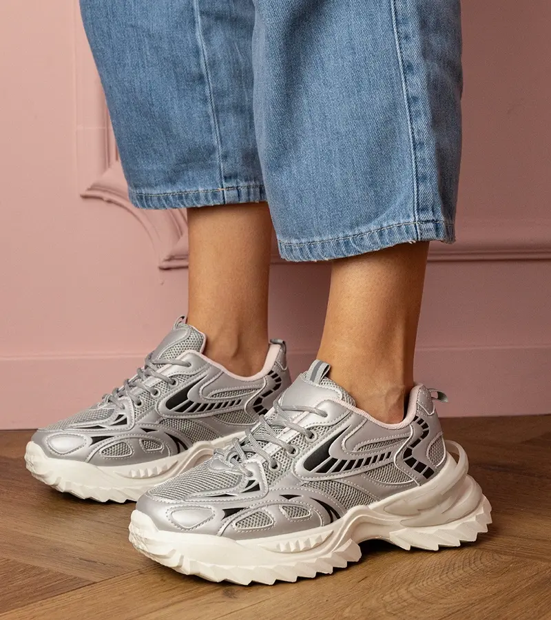 Gemre Strieborné športové tenisky na štýlovej podrážke Carina