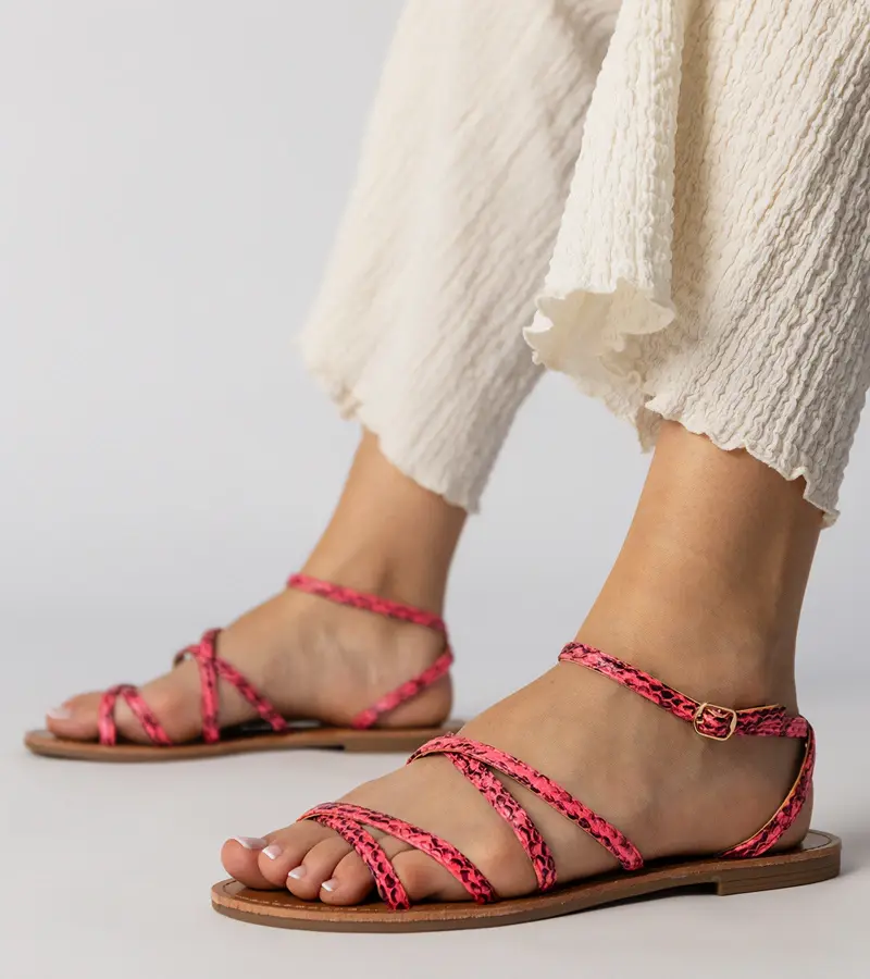 Gemre Ružové sandále na plochej podrážke Kates