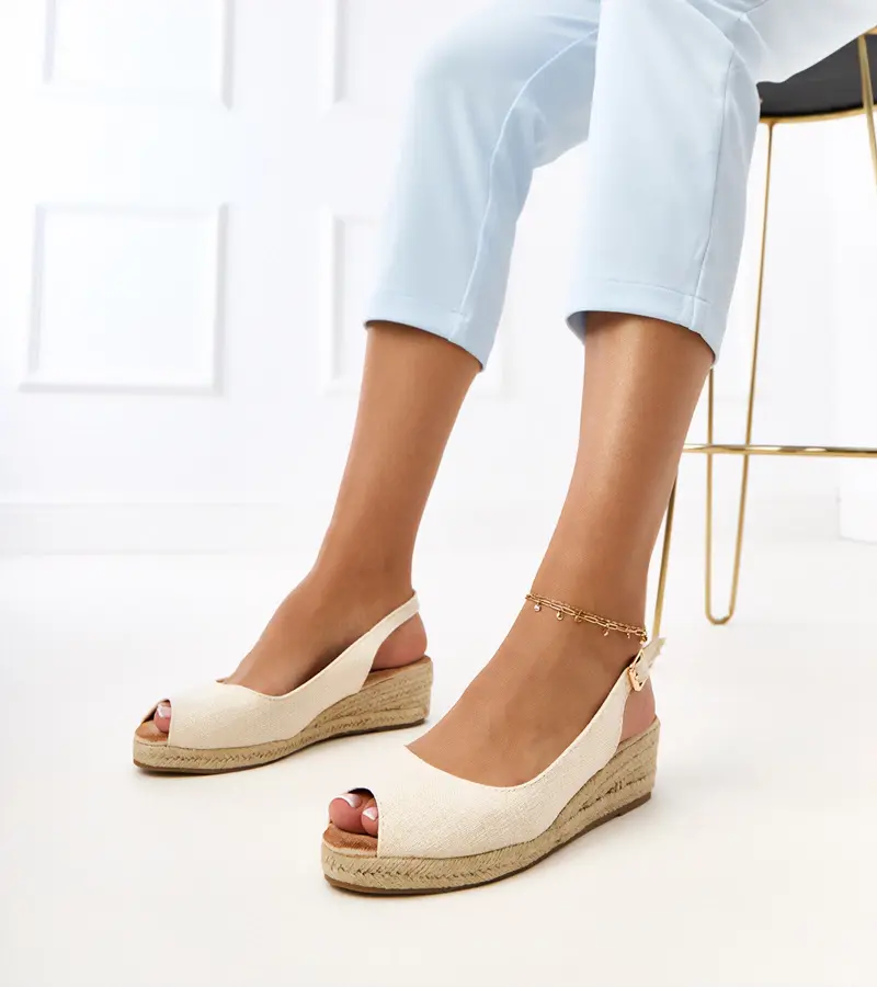Gemre Béžové sandále espadrilky na klinovom podpätku Nevarez