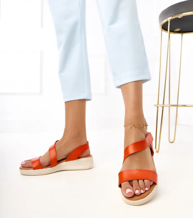 Gemre Oranžové sandále na nízkom klinovom podpätku Verkado