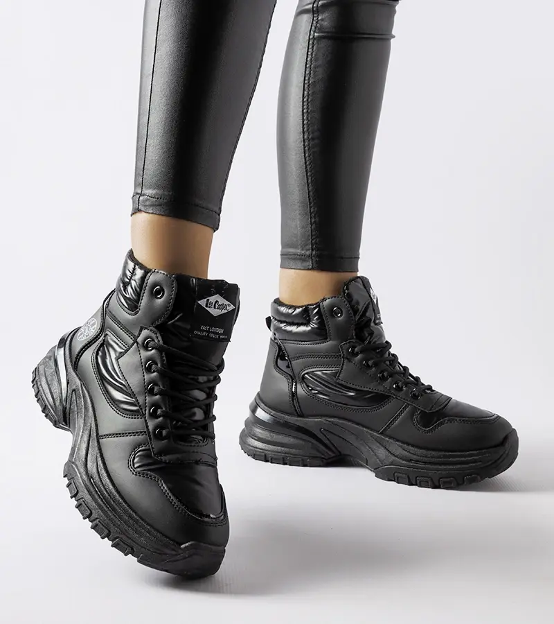 Lee Cooper - producent Čierne trapery Lee Cooper