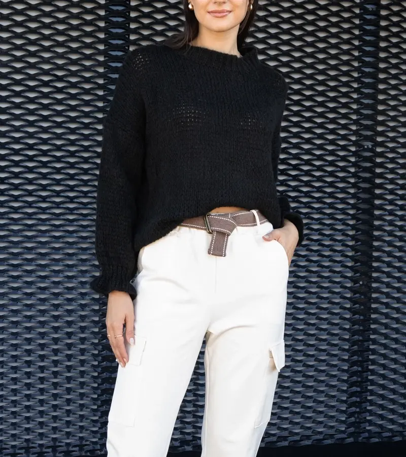 Gemre Čierny asymetrický svetrík Castia