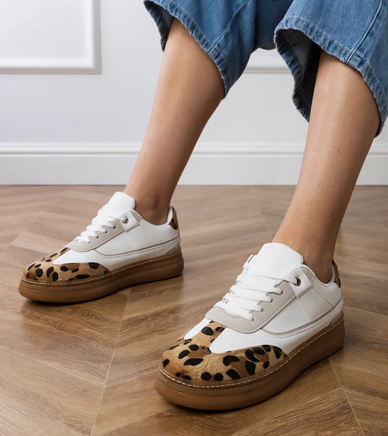 Gemre Biele tenisky s leopardím doplnkom Meril