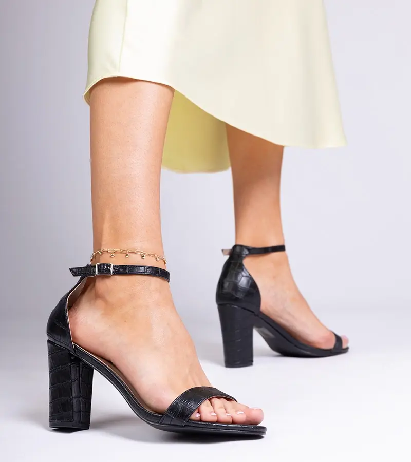 Gemre Čierne sandále Millo na podpätku