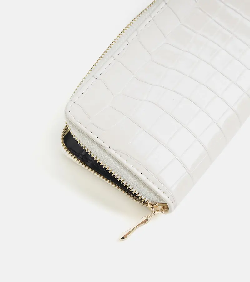 Gemre Beige lacquered Spangler wallet