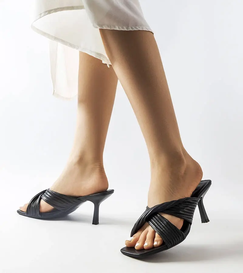 Gemre Black sandals Dorothy