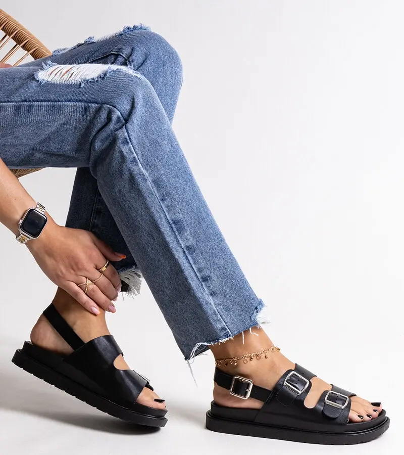 Gemre Čierne sandále na platforme Bashera