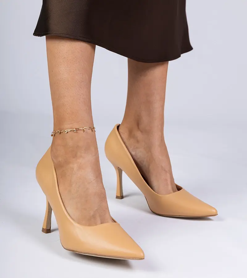 Gemre Brown classic stiletto pumps made of eco-leather Kolly