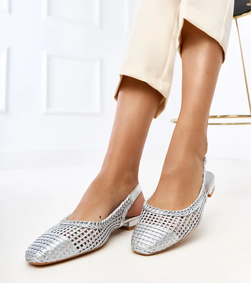 Gemre Strieborné ažúrové balerínky s otvorenou pätou Eve