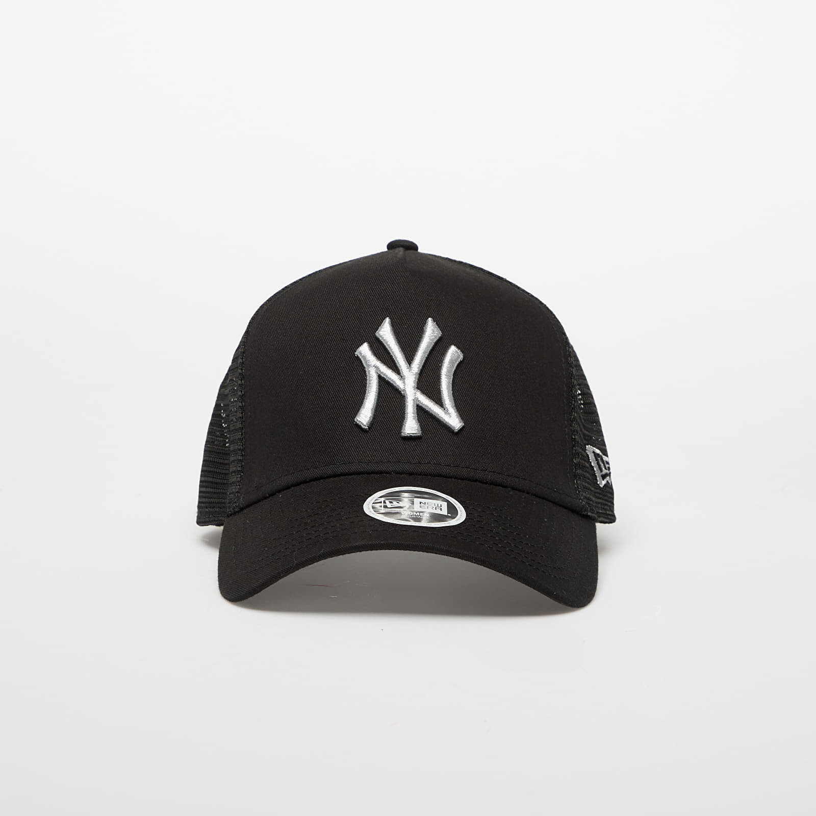 Šiltovka New Era New York Yankees 9FORTY Trucker Metallic Cap Black Universal