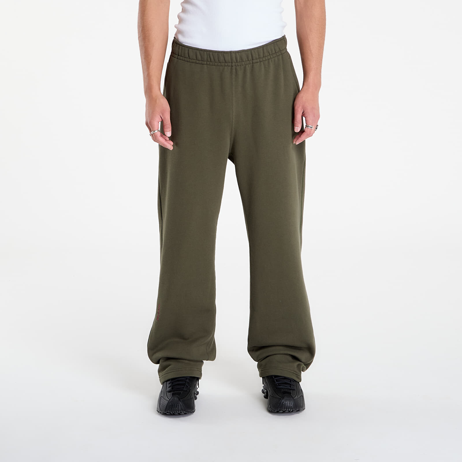 Kalhoty Nike x NOCTA Fleece CS Open-Hem Sweatpants Cargo Khaki/ Cargo Khaki/ Team Red XXL