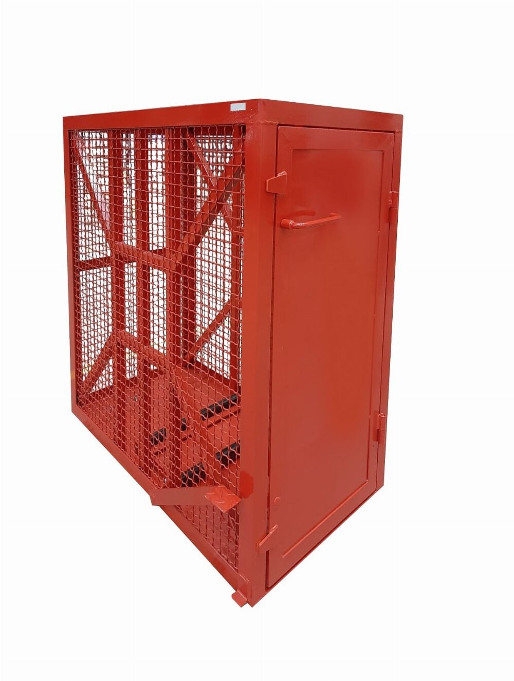 Basket for inflating lorry wheels