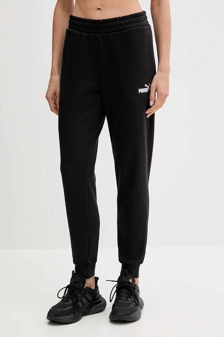 Tepláky Puma čierna farba, s nášivkou, 682448