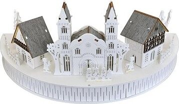 DOMMIO Dedinka s kostolom LED, 2× AA, 17 × 40 cm