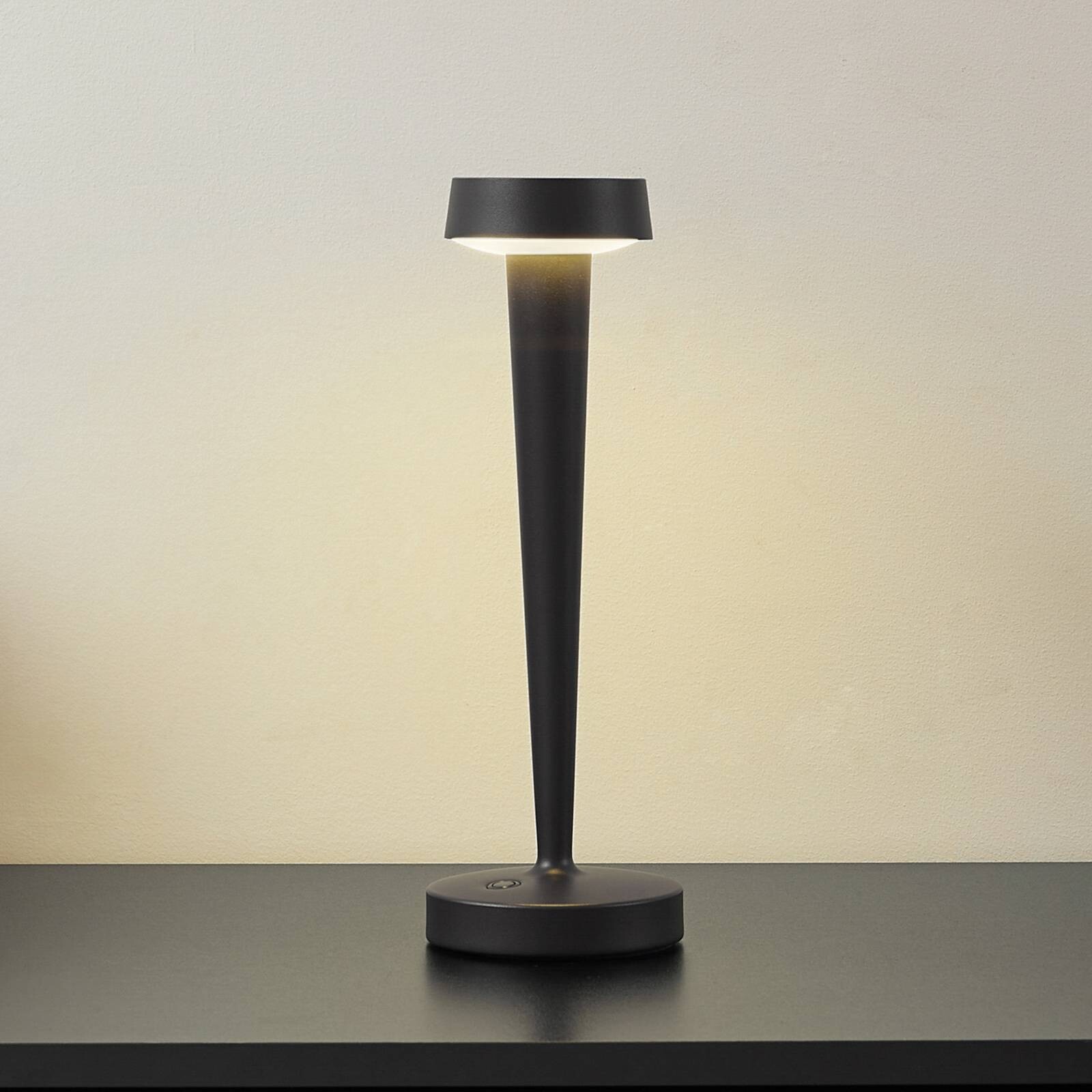 Lucande LED svietiaci svietnik Lea, váza, tmavohnedá, 28 cm