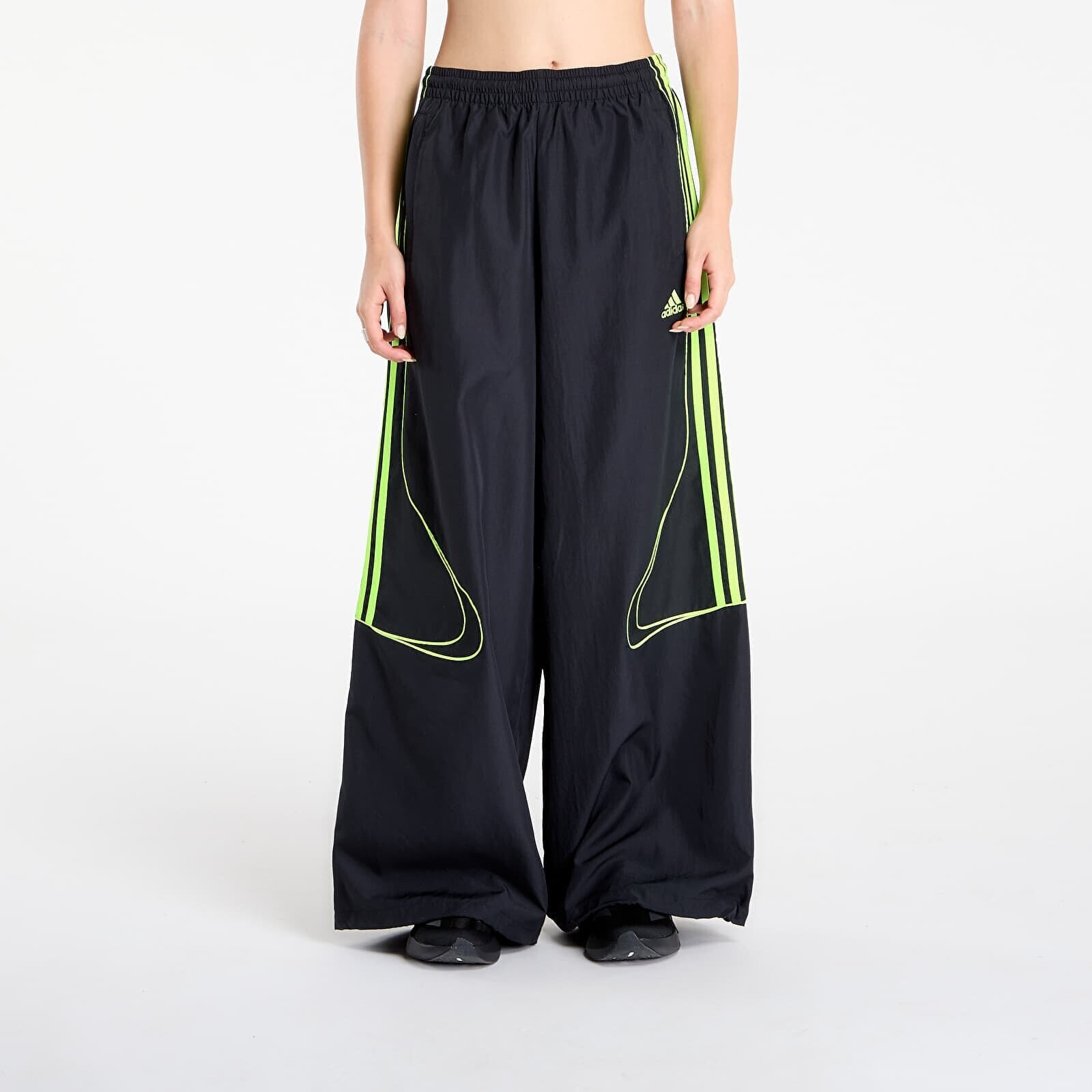 Kalhoty adidas Teamgeist Trackpant Black/ Siggnr S
